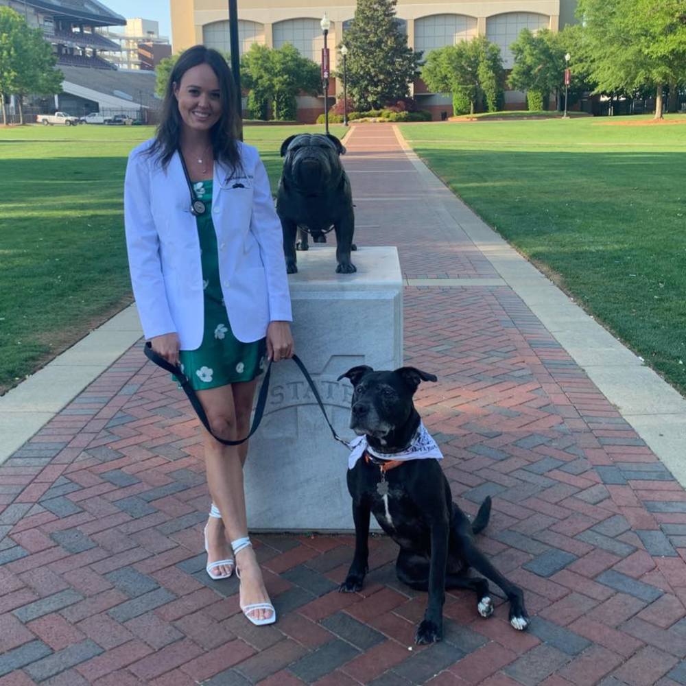 Meet your Posher, Laura